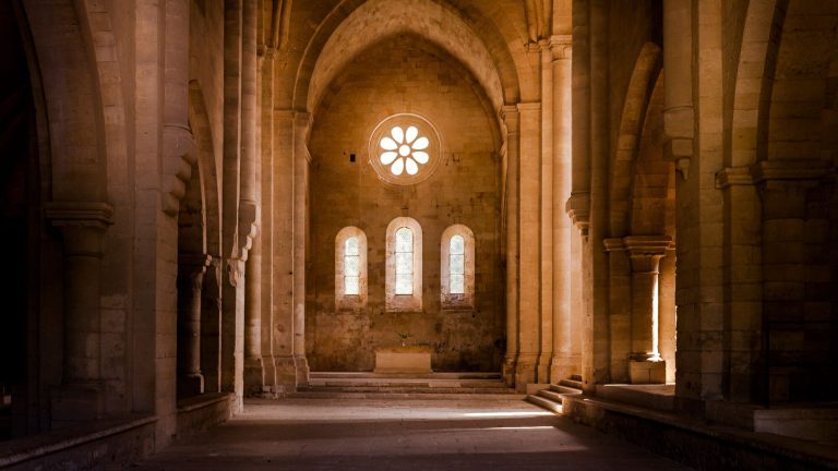 The Church of France launches the States General of Religious Heritage.  What is it about ?