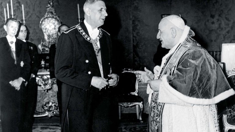 The popes and France, a turbulent history