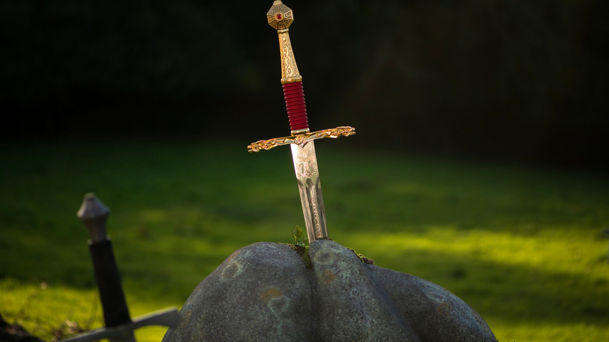 In Vendée, Puy du Fou is launching a giant treasure hunt to find “King Arthur’s sword”