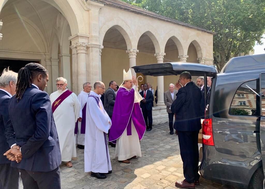 Funeral of Father Bernard Brien, mediator of an unexplained healing