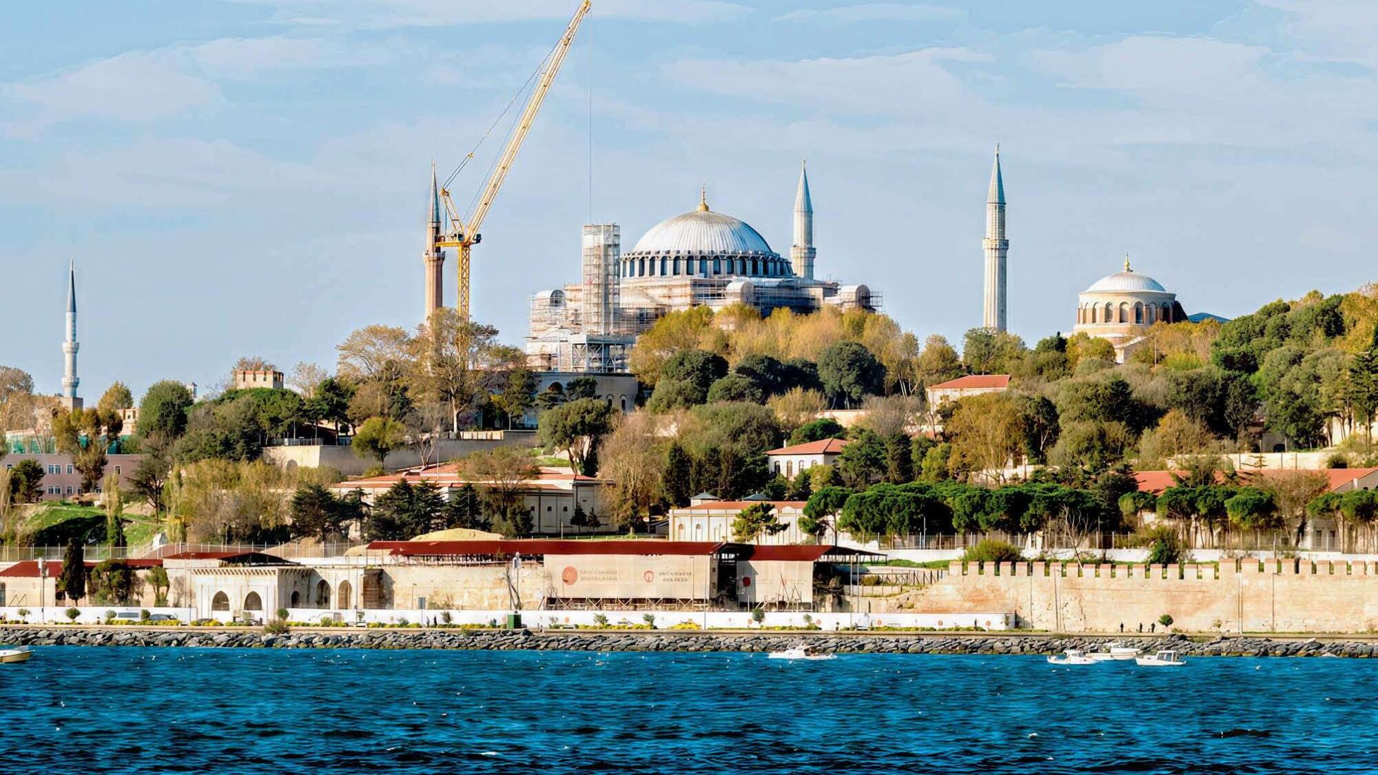 Leo XIV in Türkiye and Lebanon to meet Christians