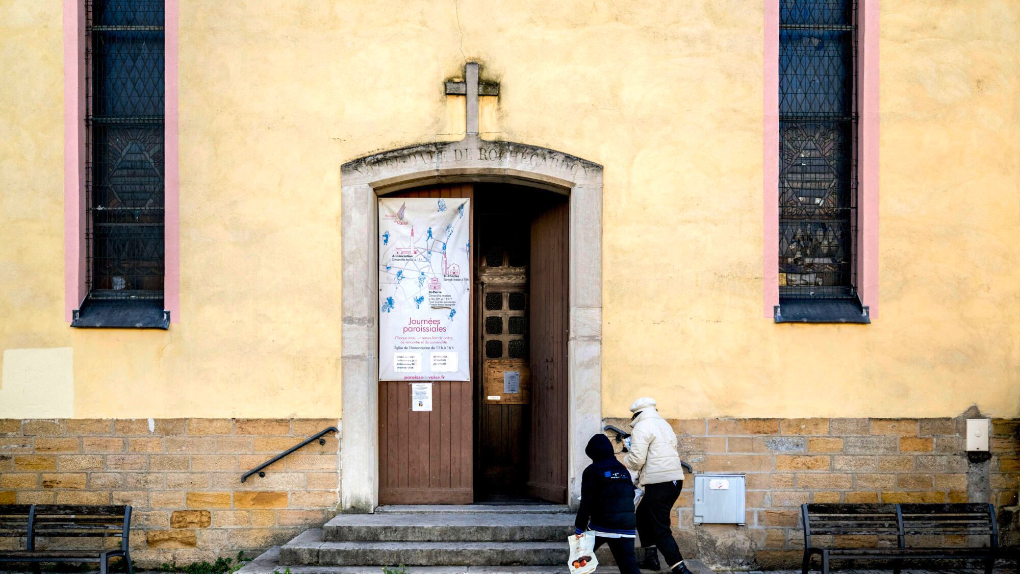 In Lyon, a church is transformed into a solidarity grocery store to help the most vulnerable
