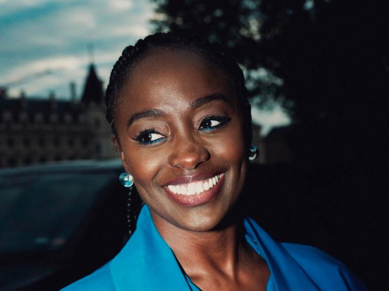 “Lift your eyes to the heavenly sky”