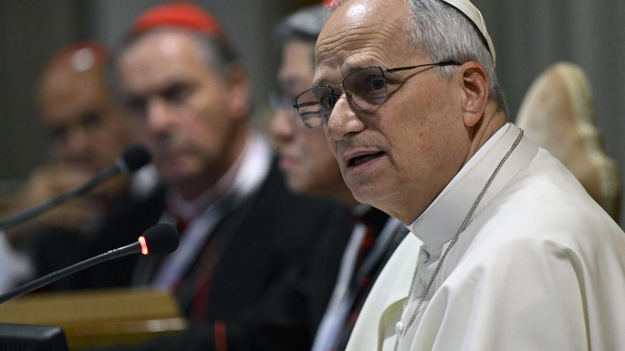 before the cardinals, Leo XIV does not intend to govern alone