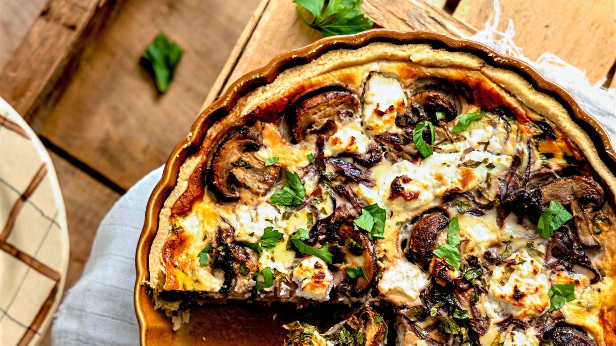 Mushroom and fresh goat’s cheese quiche