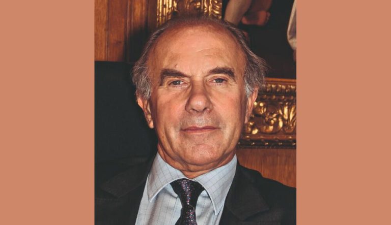 G. Sarti in Paris An art courier from Italy