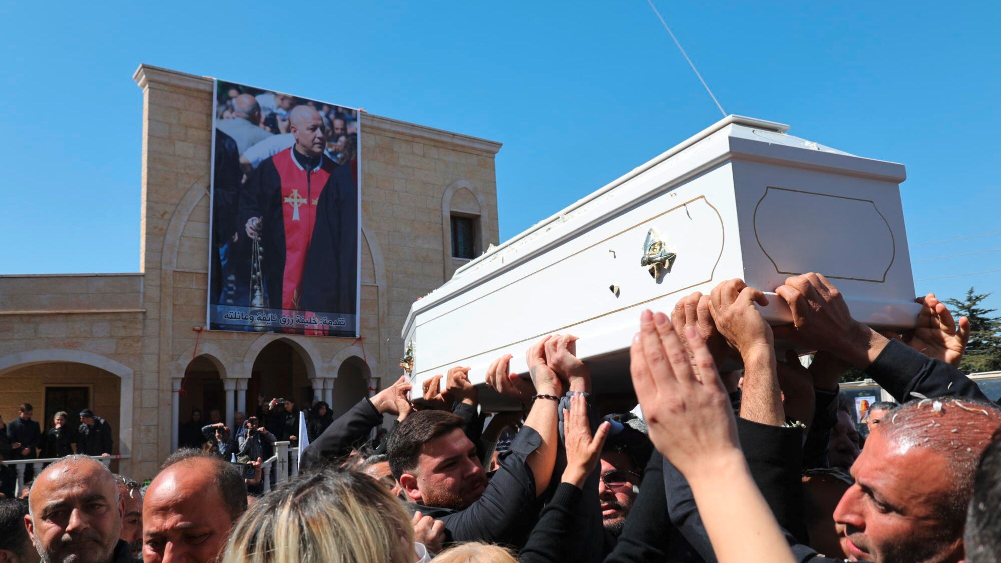 In South Lebanon, Christians under Israeli bombs