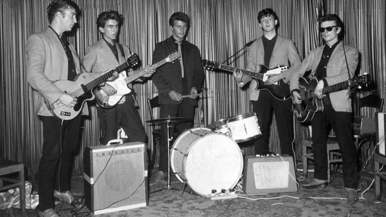 The Beatles, ex-votos or the second life of churches… What to see on television this weekend?