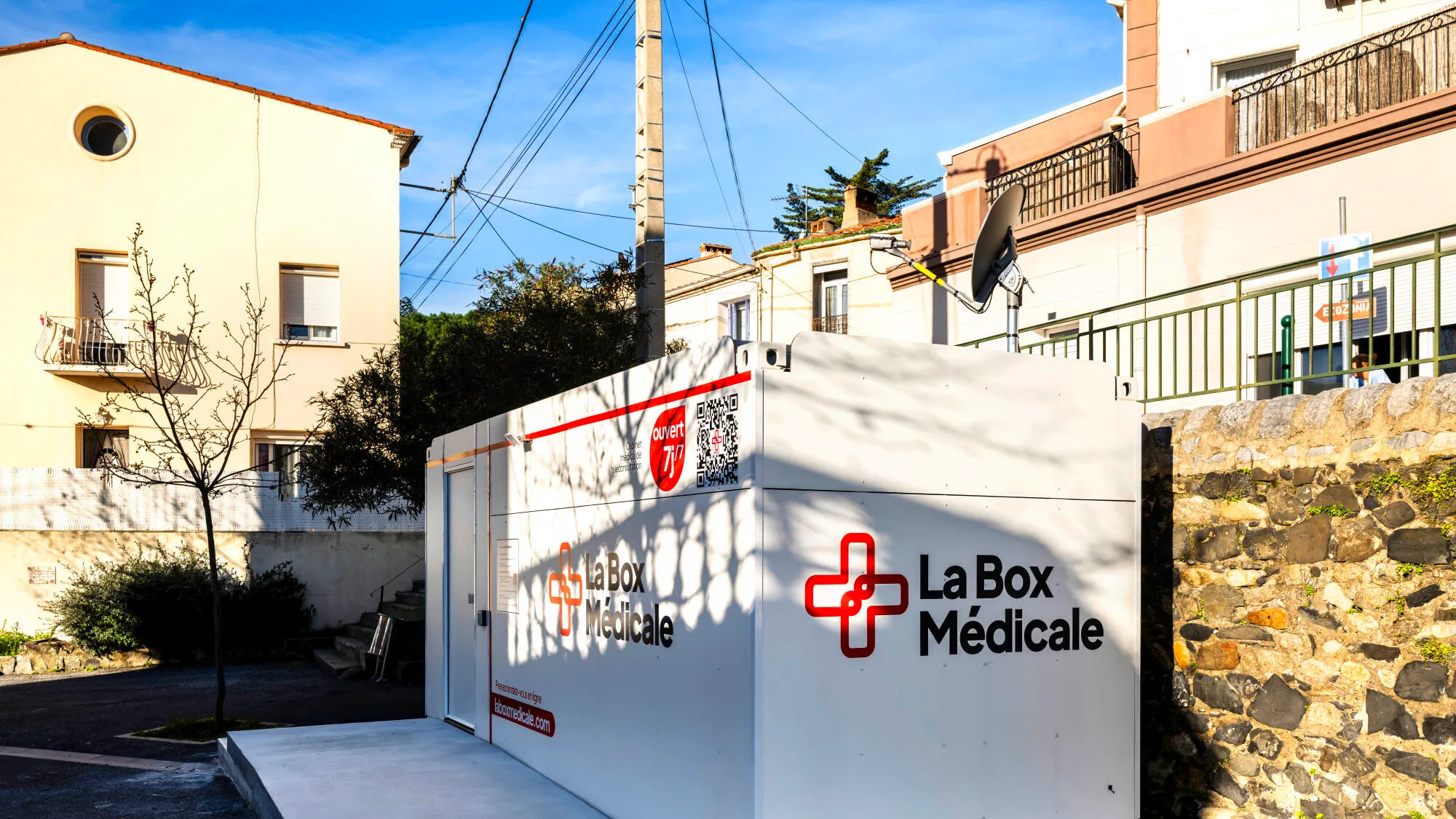 the Medical Box restarts care