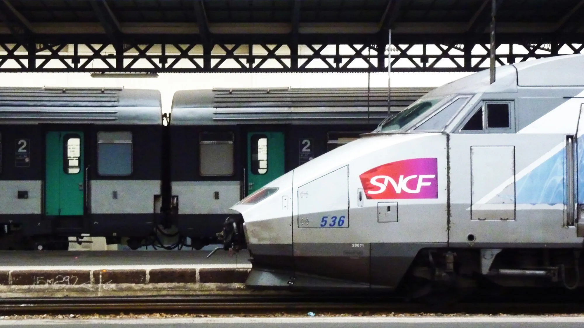 These empty trains which are full