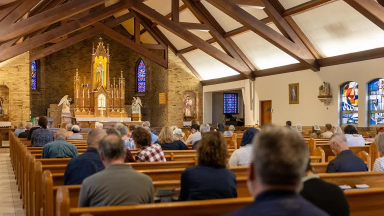 United States: Catholics torn between Leo XIV and Donald Trump
